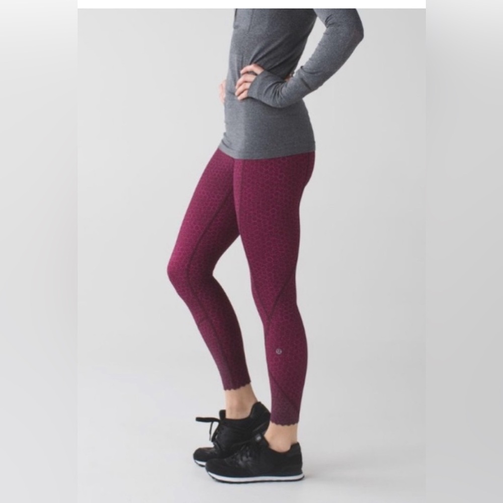 Lululemon Reflective Tights / Leggings - Size 6